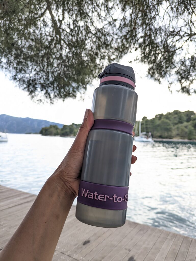 water bottle with filter
